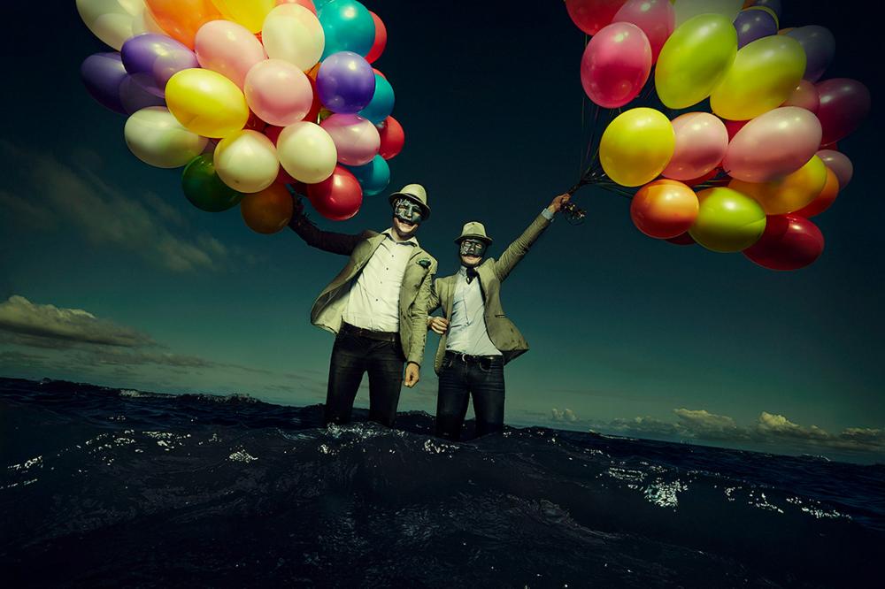 Воздушные шары читать. Воздушный шарик. Фотосессия с воздушными шарами. Фотосессия с воздушными шариками. Шарики воздушные для парня.